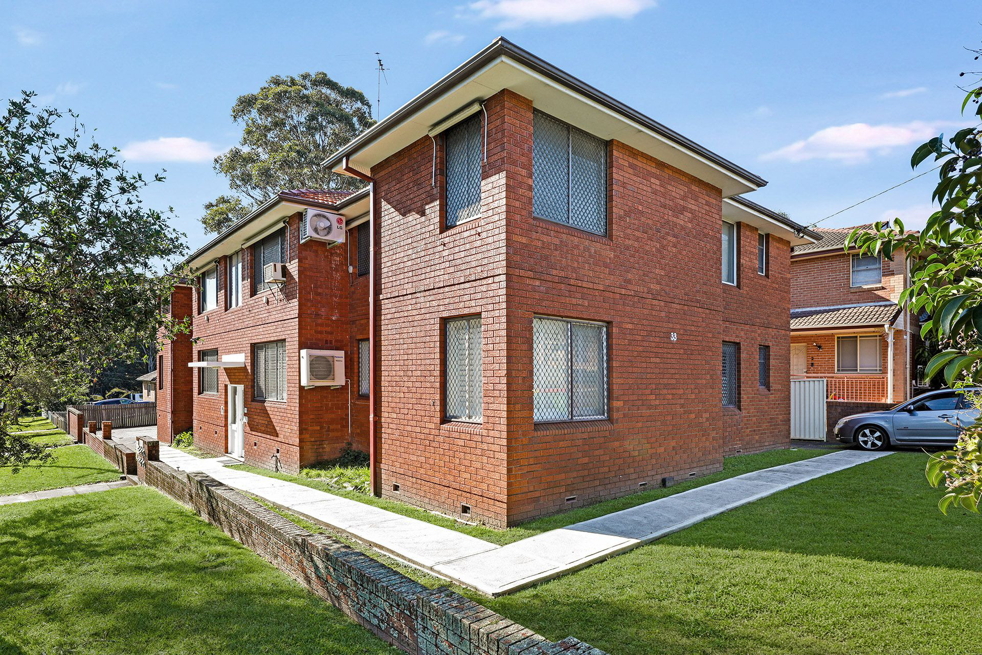 7/33 Graham Road
